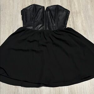 Elegant Black Strapless Dress